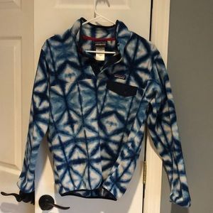 Patterned Patagonia fleece pull over